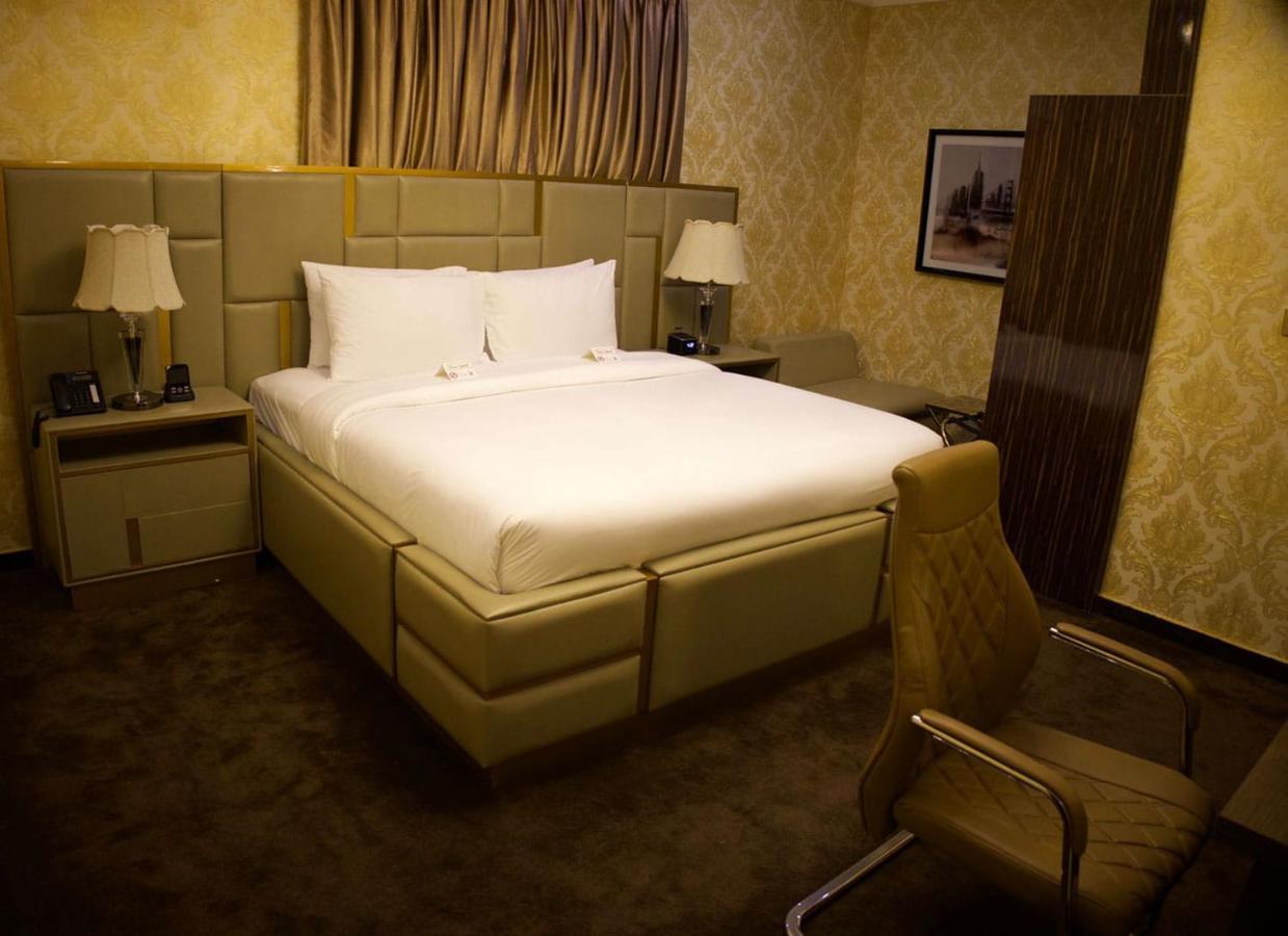 No.1 Hotel Abuja Kültér fotó