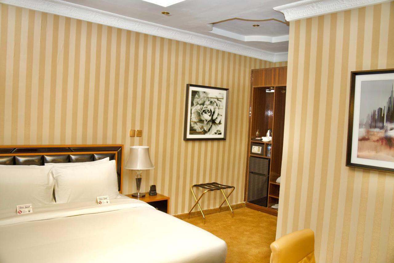 No.1 Hotel Abuja Kültér fotó